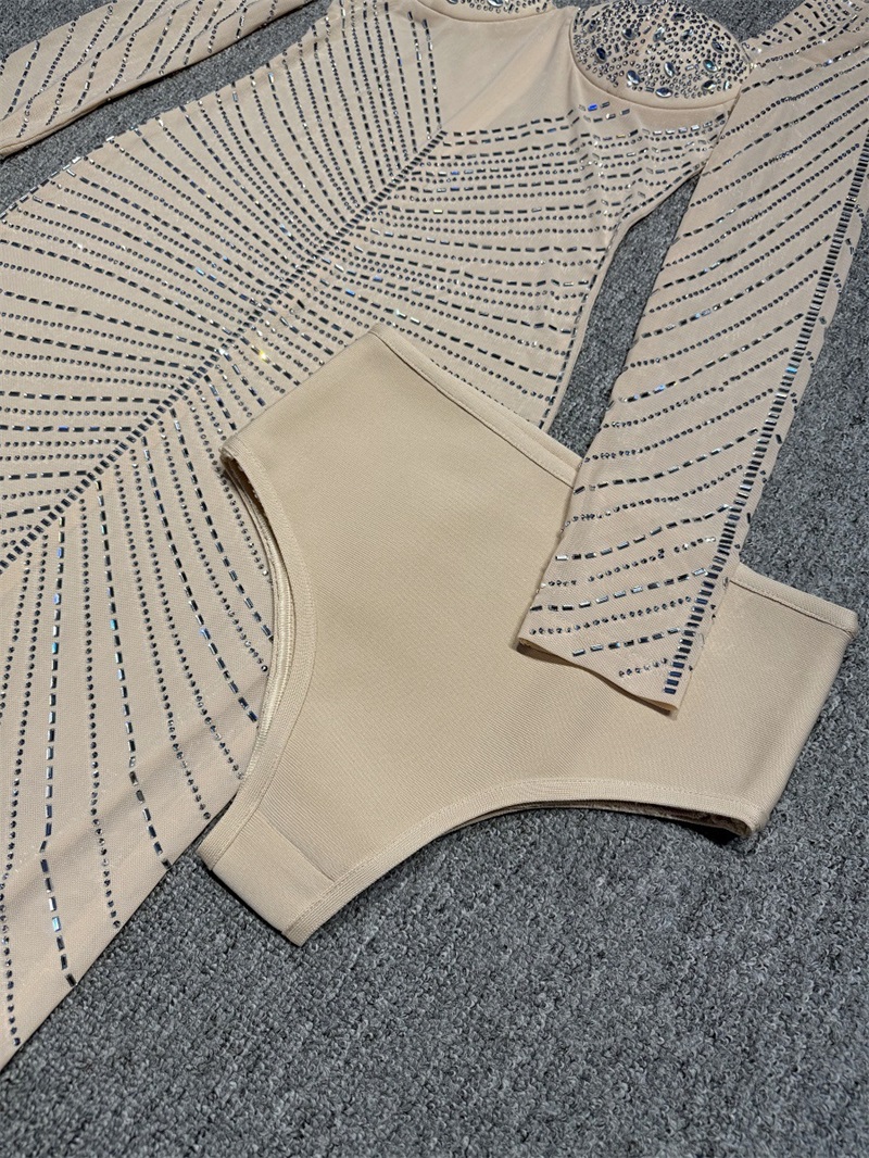 Luxury Crystals Beige Women Pr - đánh giá và giá Women Luxury Formal Wear